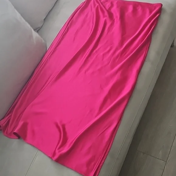 Old Navy Fuchsia Satin Midi Skirt - Picture 2 of 5